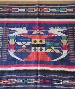 lot 28 image: Vibrant Central American Folk Art Handwoven Table Runner