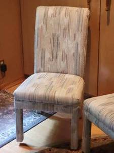 lot 57 image: Stylish Vintage Upholstered Accent Chair Pair