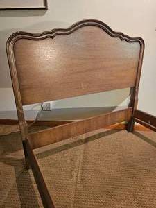 lot 93 image: Provincial Drexel Twin Bedframe