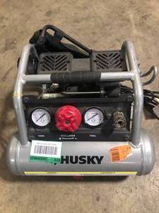lot 4 image: Husky 1 Gal. 135 PSI Portable Electric Quiet Air Compressor Customer Returns See Pictures