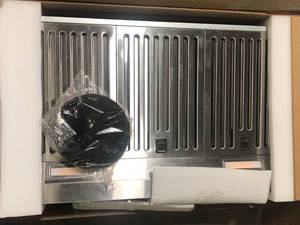 lot 5 image: Vissani Sarela 30 in. W x 7 in. H 500CFM Convertible Under Cabinet Range Hood in Stainless Steel with LED Lights and Filter Customer Returns See Pictures