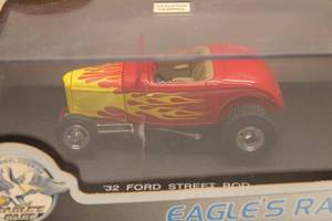 lot 20 image: Eagles Race Die-Cast 32 Ford Street Rod Model 143 Scale