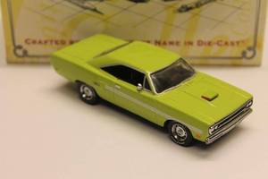 lot 32 image: M2 Machines Detroit Muscle Die-Cast Model Car - Lime Green