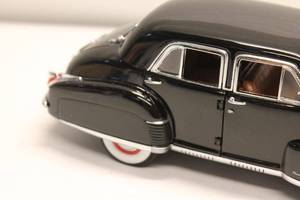 lot 47 image: 1941 Cadillac Fleetwood Series 60 Special Diecast Model