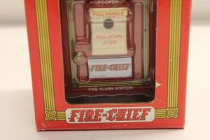 lot 61 image: Texaco Fire Chief Vintage Fire Alarm Bank