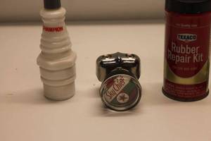 lot 64 image: Lot of Texaco and Champion Vintage Automotive Collectibles