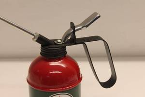 lot 93 image: Vintage Texaco Oil Can with Pump Handle