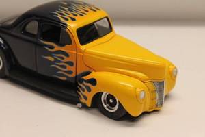 lot 125 image: Vintage Die-Cast 1940 Ford Coup Model Car with Flames
