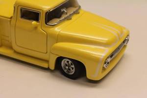 lot 131 image: Yellow Classic Model Pickup Truck - Detailed Collectible