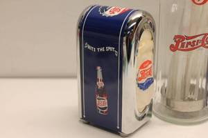 lot 154 image: Vintage Pepsi-Cola Dispenser Lot