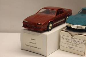 lot 168 image: Lot of 6 Die-Cast Model Cars 1988 IROC-Z, 1970 Chevrolet Corvette LT-1, 1992 Chevrolet Corvette ZR1