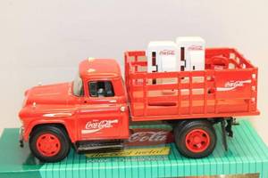 lot 200 image: Coca-Cola Die-Cast Metal Stake Truck with Vending Machines & Dolly Cart
