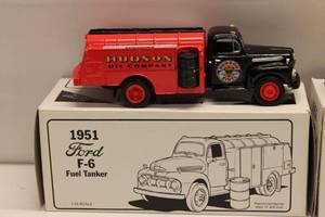 lot 204 image: 1951 Ford F-6 Fuel Tanker and Grain Box Model Trucks