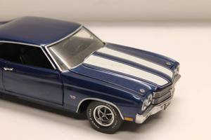 lot 219 image: Die-Cast 1970 Chevrolet Chevelle SS Model Car