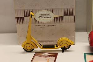 lot 248 image: Kiddie Car Classics Sidewalk Cruisers Collection - Set of 3