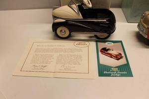 lot 250 image: Hallmark Kiddie Car Classics Collectibles Lot with 3 Pedal Cars