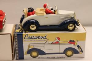 lot 302 image: Eastwood Automobilia Die-Cast Collectible Holiday Cars
