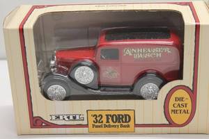 lot 310 image: ERTL Die-Cast Metal Banks - 32 Ford Panel Delivery & 1931 Hawkeye Crate
