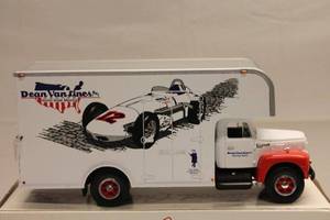 lot 346 image: Eastwood Automobilia 1957 International R-200 with Moving Van Die-Cast Model