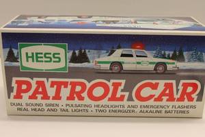 lot 372 image: Hess 1993 Patrol Car with Dual Sound Siren and Lights