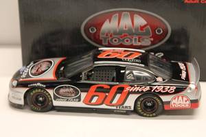 lot 407 image: Limited Edition Mac Tools 60th Anniversary Collectible Car