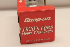 lot 428 image: Snap-on 1920s Ford Model-T Fire Truck Die Cast Replica