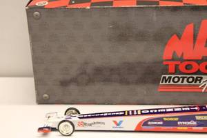 lot 432 image: MAC Tools Motorsports 124 Scale Top Fuel Dragster - Limited Edition