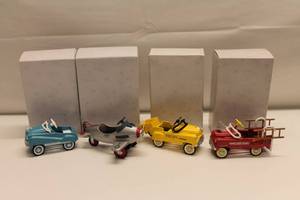 lot 253 image: Lot of 4 Kiddie Car Classic Diecast Replicas