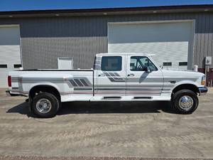 lot 1 image: 1995 Ford F-350 Diesel Dually 4WD
