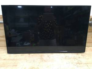 lot 15 image: Insignia 43 inch TV Model # NS-43D420NA20
