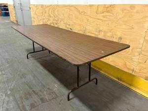 lot 65 image: Large Folding Banquet Table