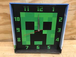 lot 99 image: Minecraft Wall Clock