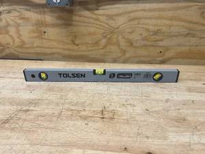 lot 114 image: TOLSEN 2 Spirit Level 35223