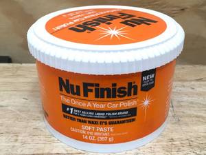 lot 146 image: Nu Finish Car Polish 14 oz tub