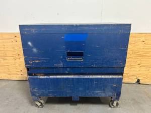 lot 173 image: Heavy Duty Construction Box on Casters