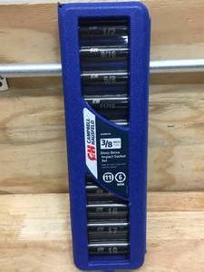 lot 193 image: Campbell Hausfeld 38 Pneumatic Socket Set Model # AA000010 08012412