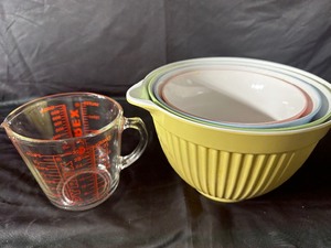 Pyrex Glass Measuring Cup and Melamine Mixing Bowls