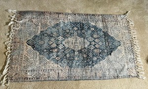 Decorative Throw Rug Measuring 2 Feet X 3 Feet