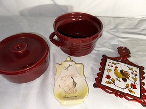 lot 77 image: Variety Of Vintage Cookware
