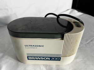 lot 93 image: Ultrasonic Branson Two Hundred Jewelry Cleaner