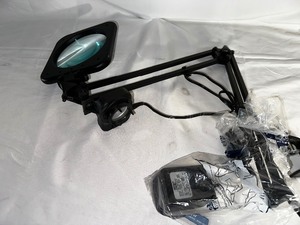 lot 96 image: Clamp On Magnifying Light