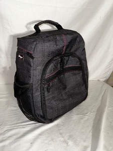 lot 270 image: Thrity-One Sling Backpack Diaper, Laptop, Camera Bag