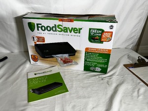 lot 286 image: Food Saver System in Box - Seals, but doesnt vacuum