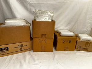 lot 258 image: Large Variety of Reclosable Poly Bags in Various Sizes - See Photos