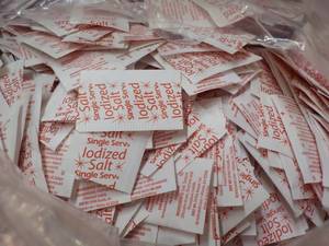 lot 126 image: 3000 Single Serve Packets Iodized Salt