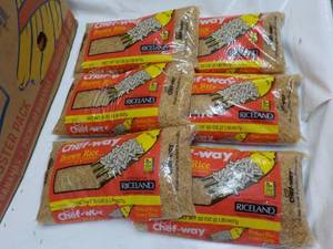 lot 144 image: 6 ct x 32 oz Bags Chef Way Brown Rice- past best date