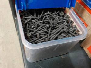 lot 180 image: Steelinx Blue Linx 6 each 5 lbs. #6 1 58 Phillips Budgle Head Fine Thread Black Phosphate Sharp Point
