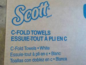 lot 205 image: Scott C Fold Towel- White 2400 total
