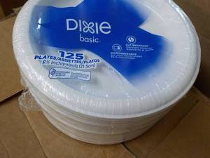 lot 225 image: Dixie 125 ct 8.5 Paper Plates...