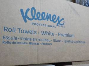 lot 230 image: Kleenex 6 Rolls White Towels...